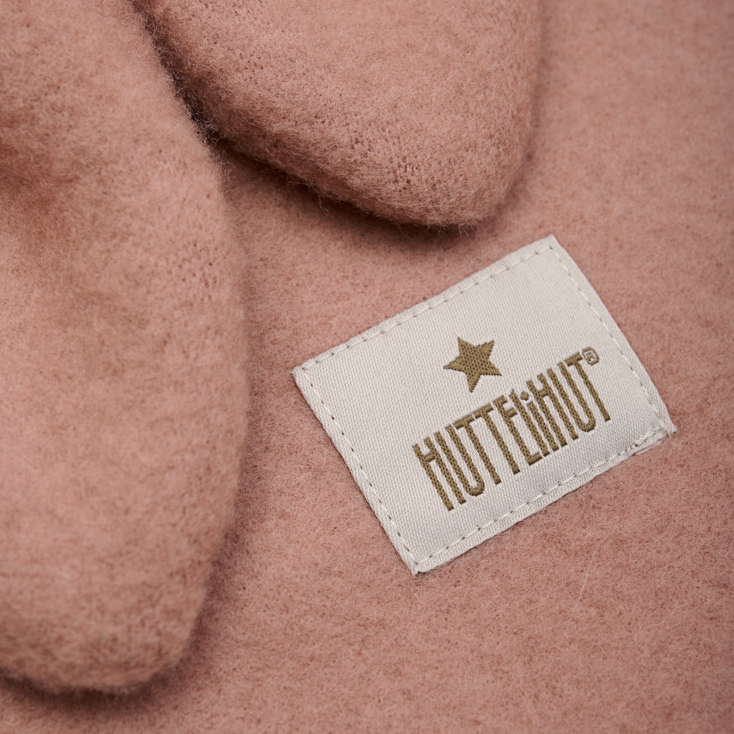 Huttelihut Schlupfmütze aus Wollfleece mit Häschenohren "Burlwood"