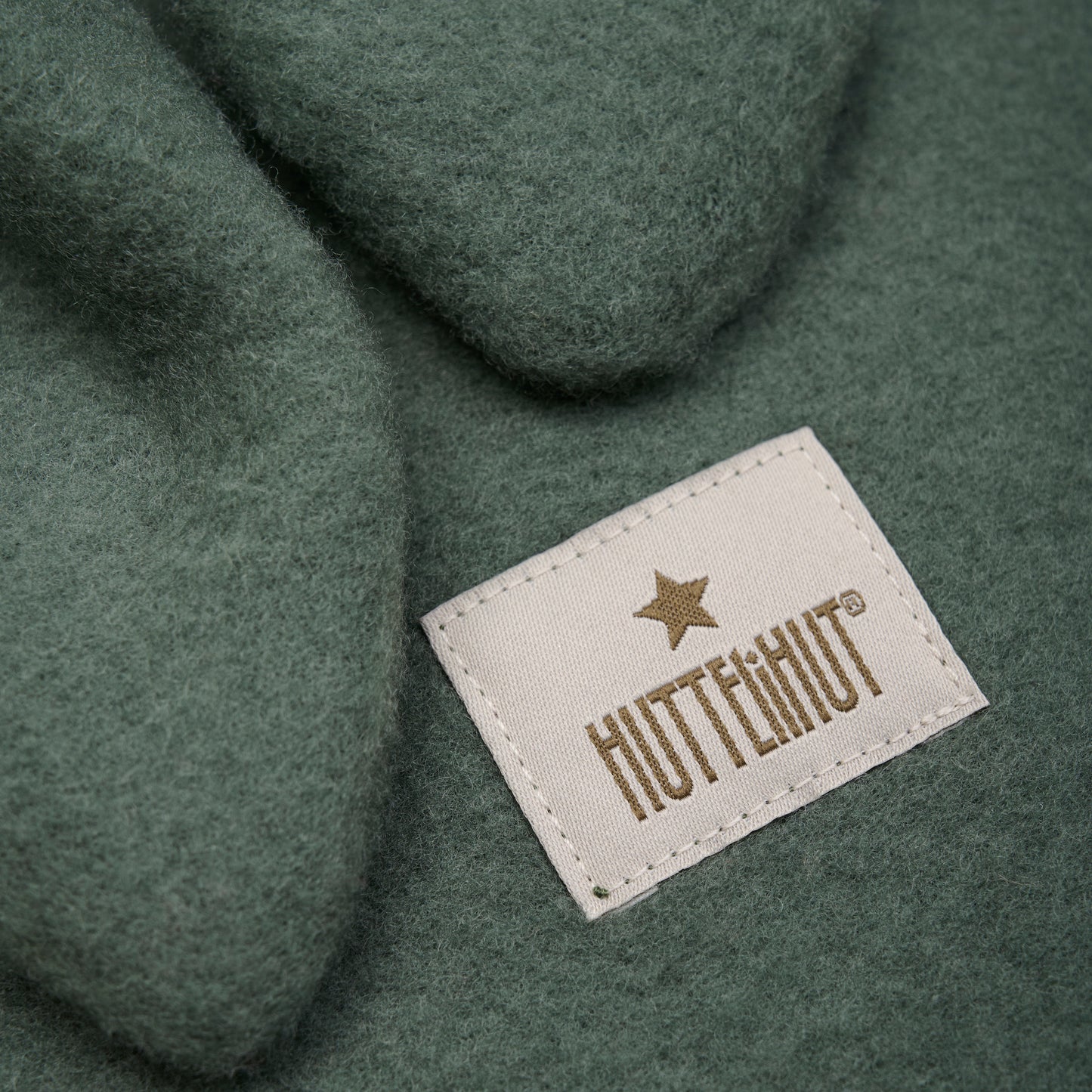 Huttelihut Schlupfmütze aus Wollfleece mit Häschenohren "Beetle"