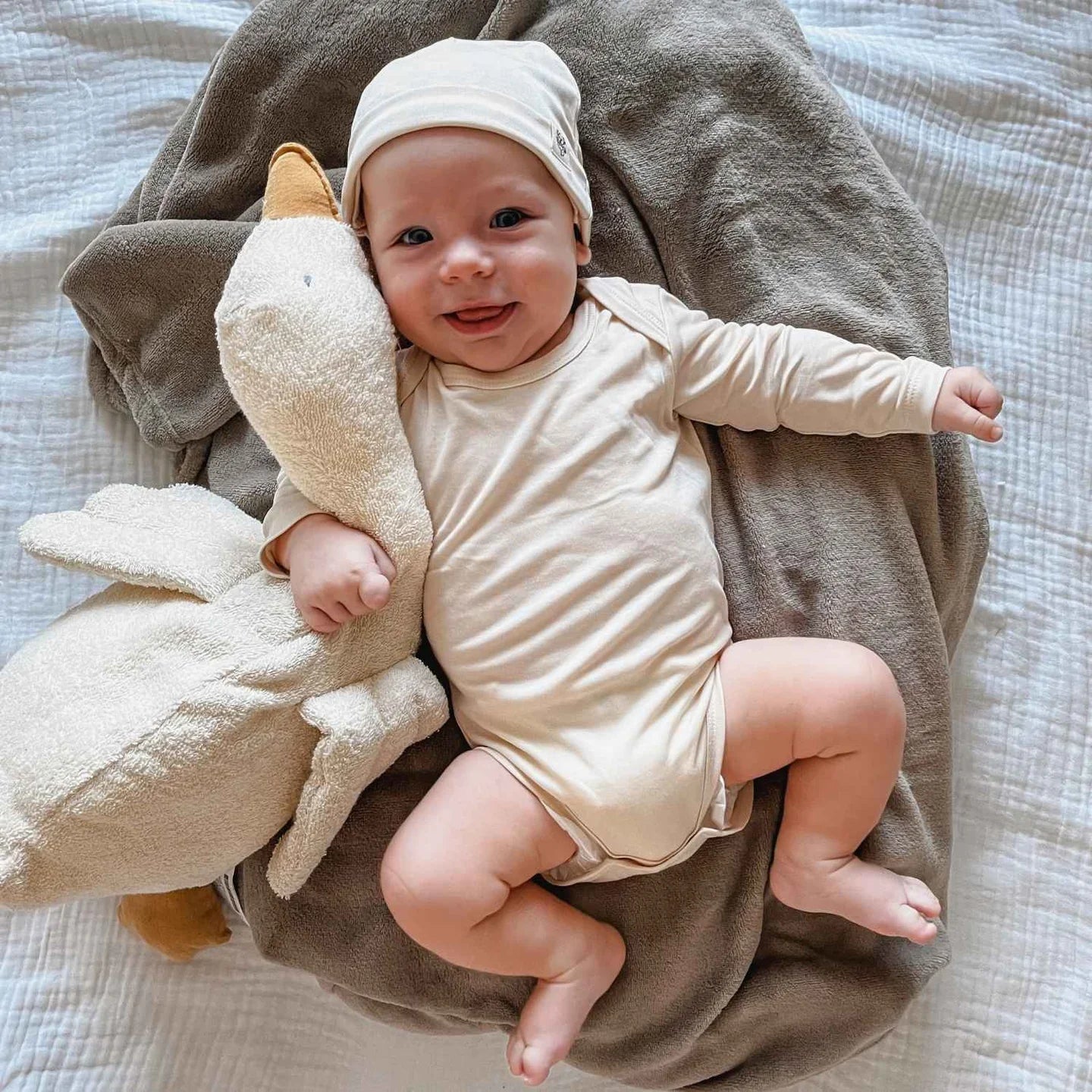 Eve & Olive Baby Mütze - verschiedene Farben