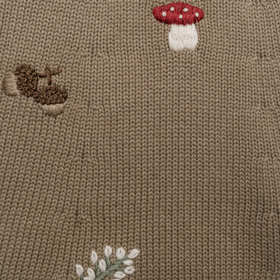 Hanevild Strickpullover mit Stickerein