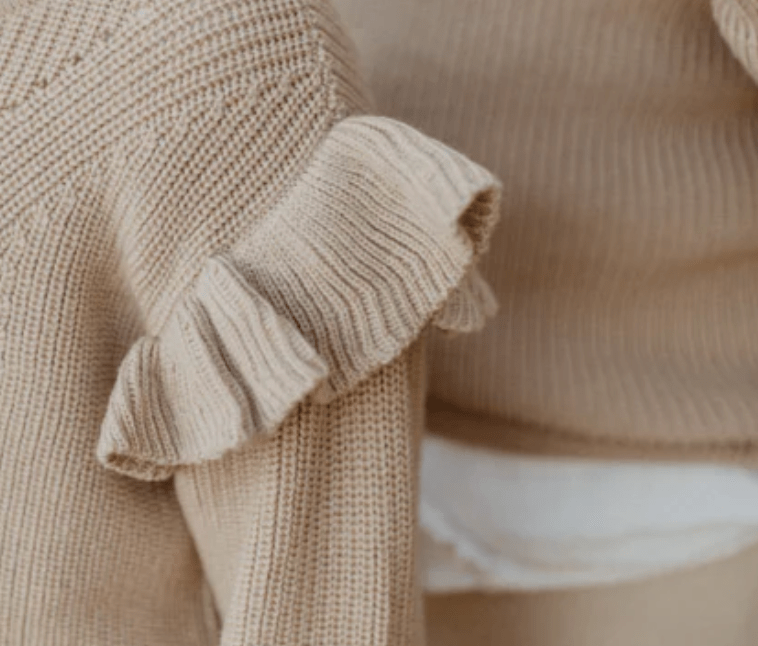 Leevje Mini-Me Merino Strickpullover mit Volants