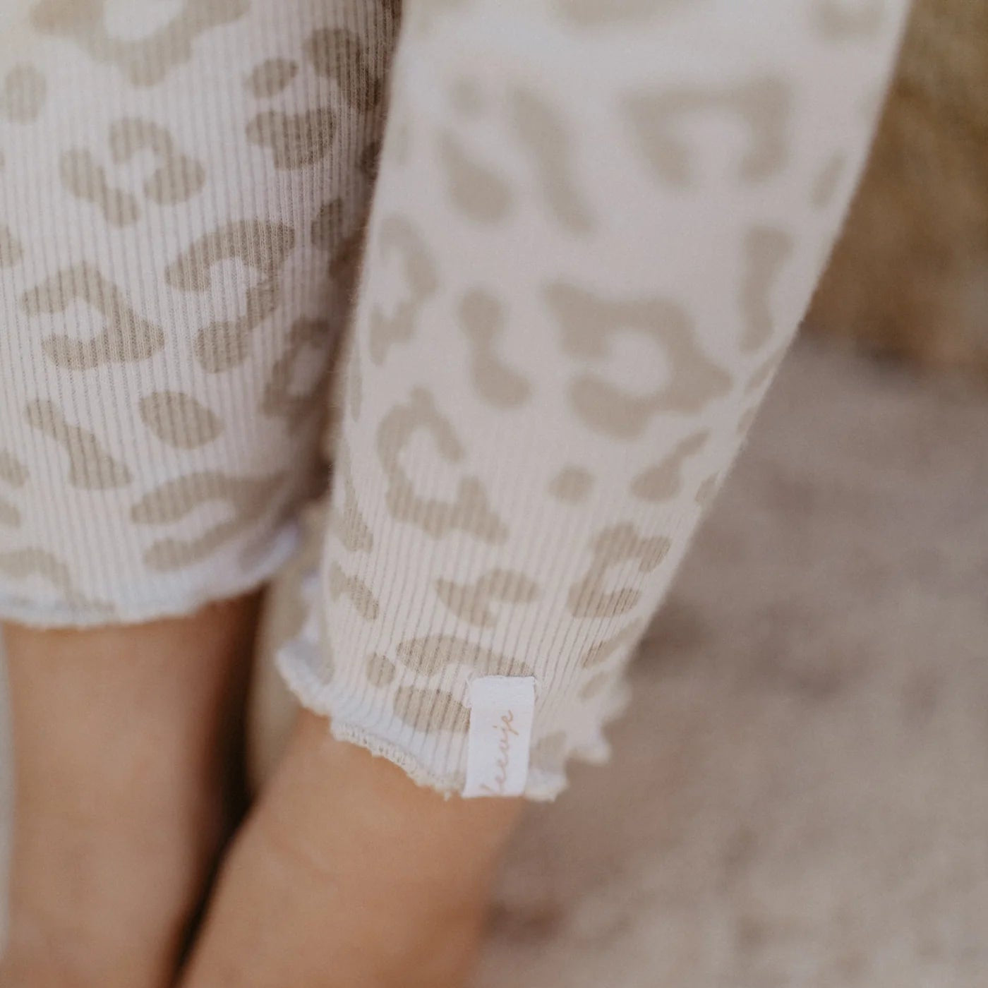 Leevje Leggings „Leo“ – mit Schleife