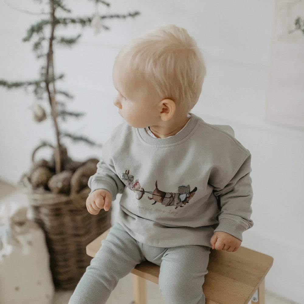 Leevje Oversized Sweatshirt Dackel "Soft Green"