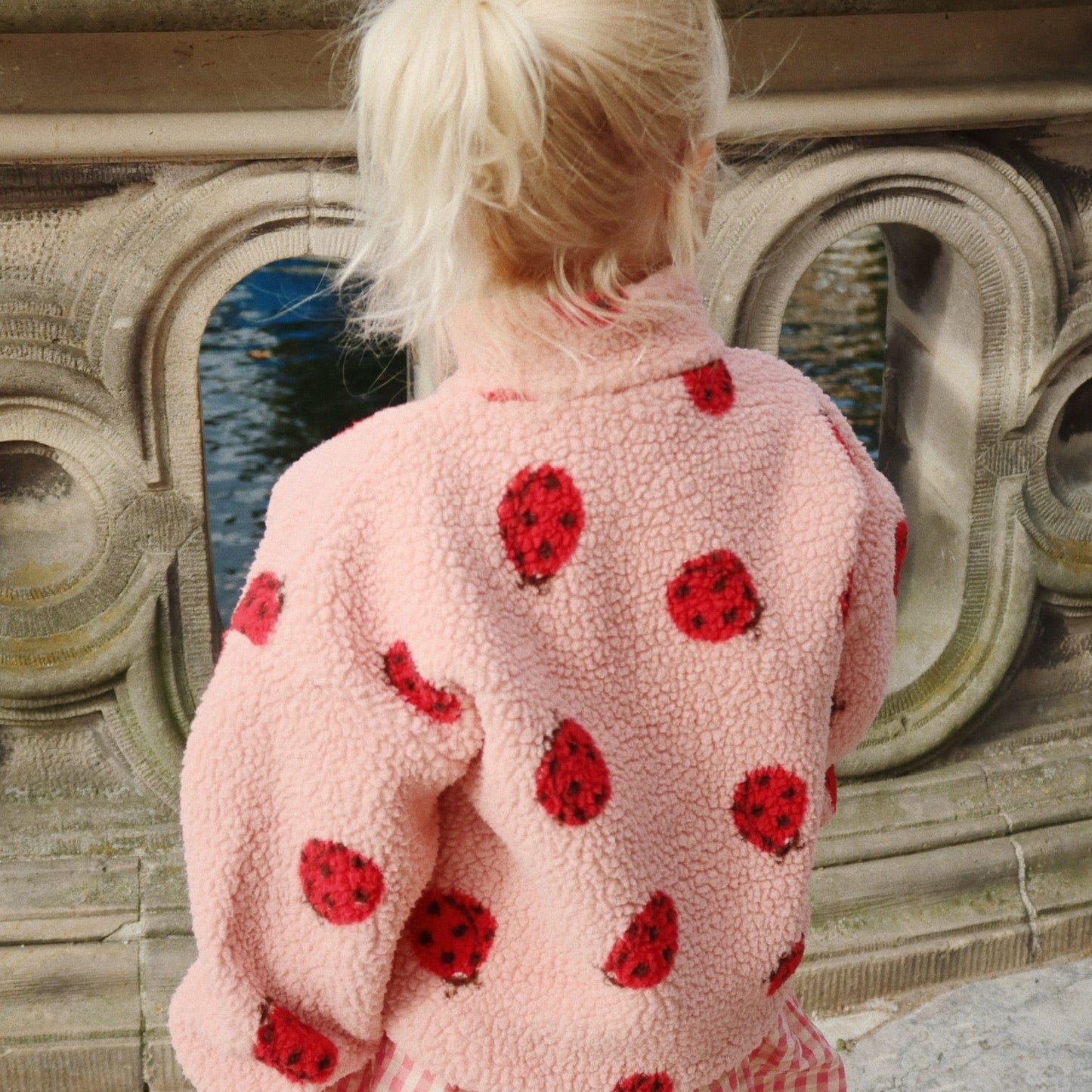 Konges Slojd Teddyjacke JODY – Ladybug Pink