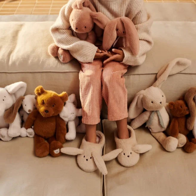 KUSCHELTIERE & PUPPEN