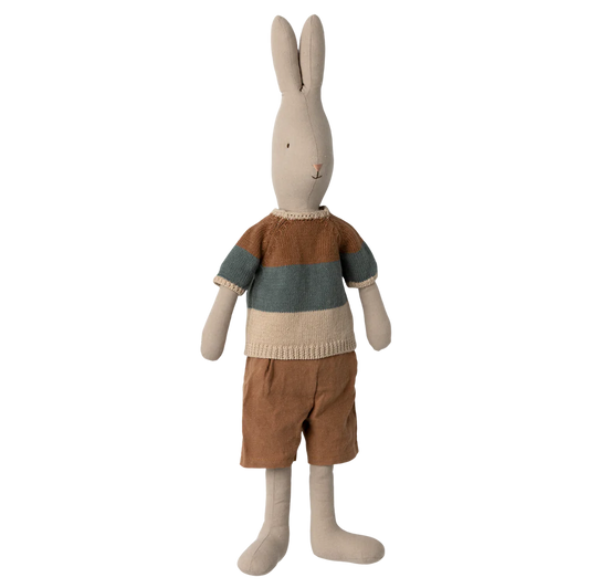 Maileg Hase, klassisch in Strickhemd und Shorts, Gr. 4