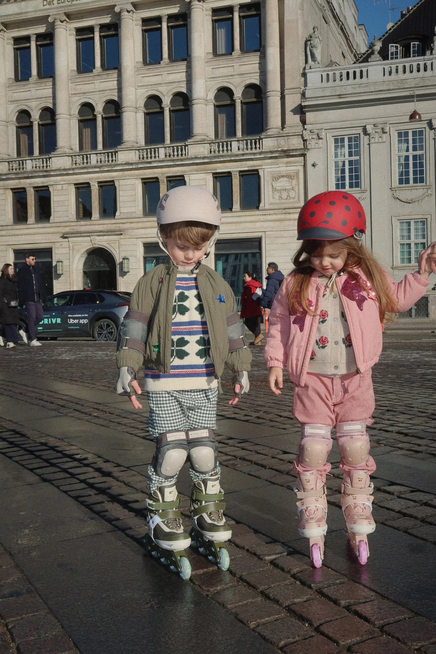 Konges Slojd Leuchtende Rollerskates "Kalamata"