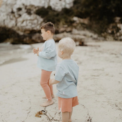 Leevje Unisex T-Shirt "Salt Sand Sea"
