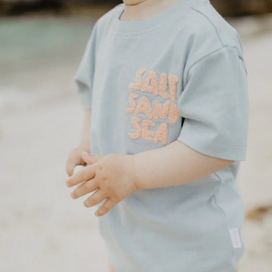 Leevje Unisex T-Shirt "Salt Sand Sea"